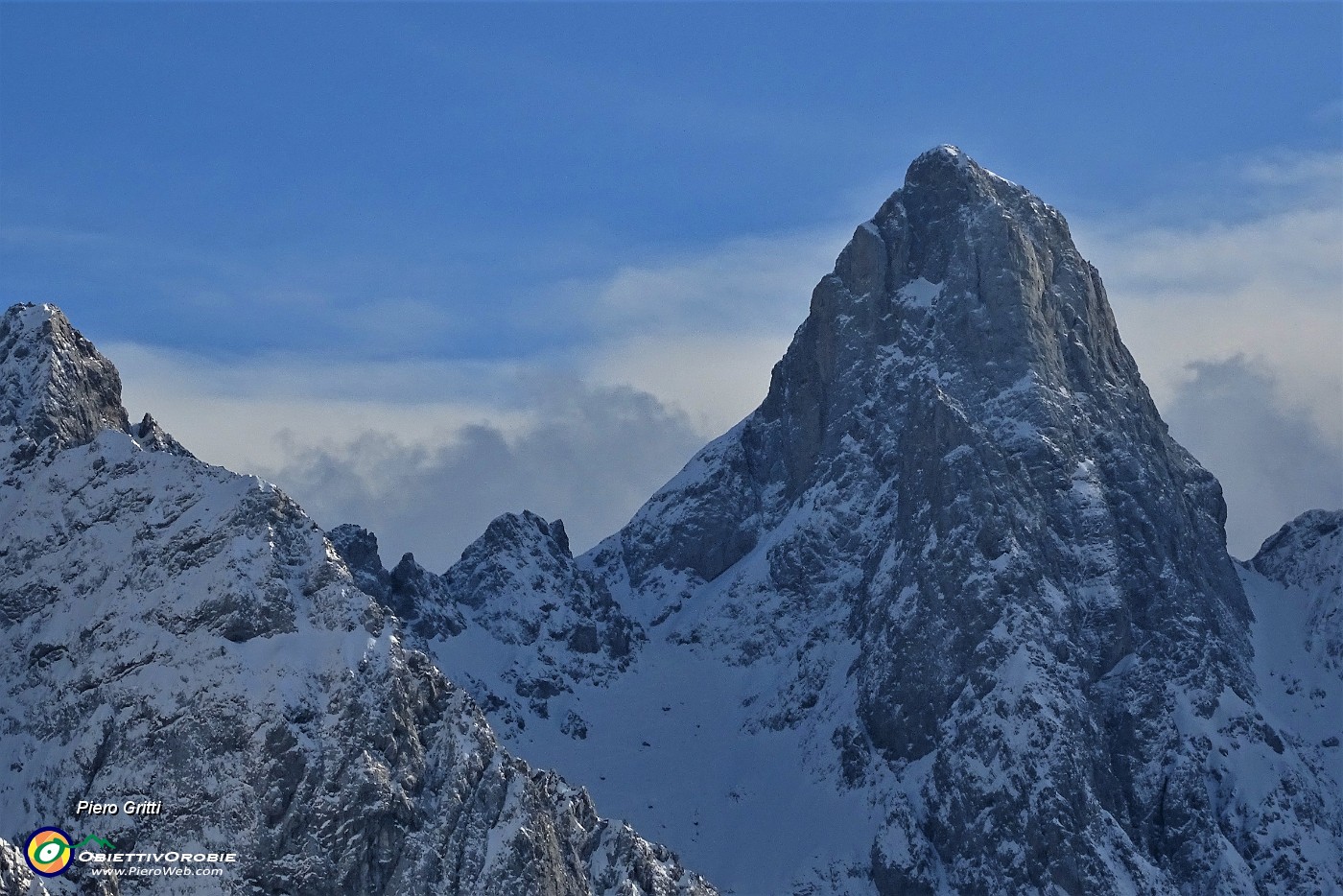 75 Zoom sul Cimon della Bagozza.JPG